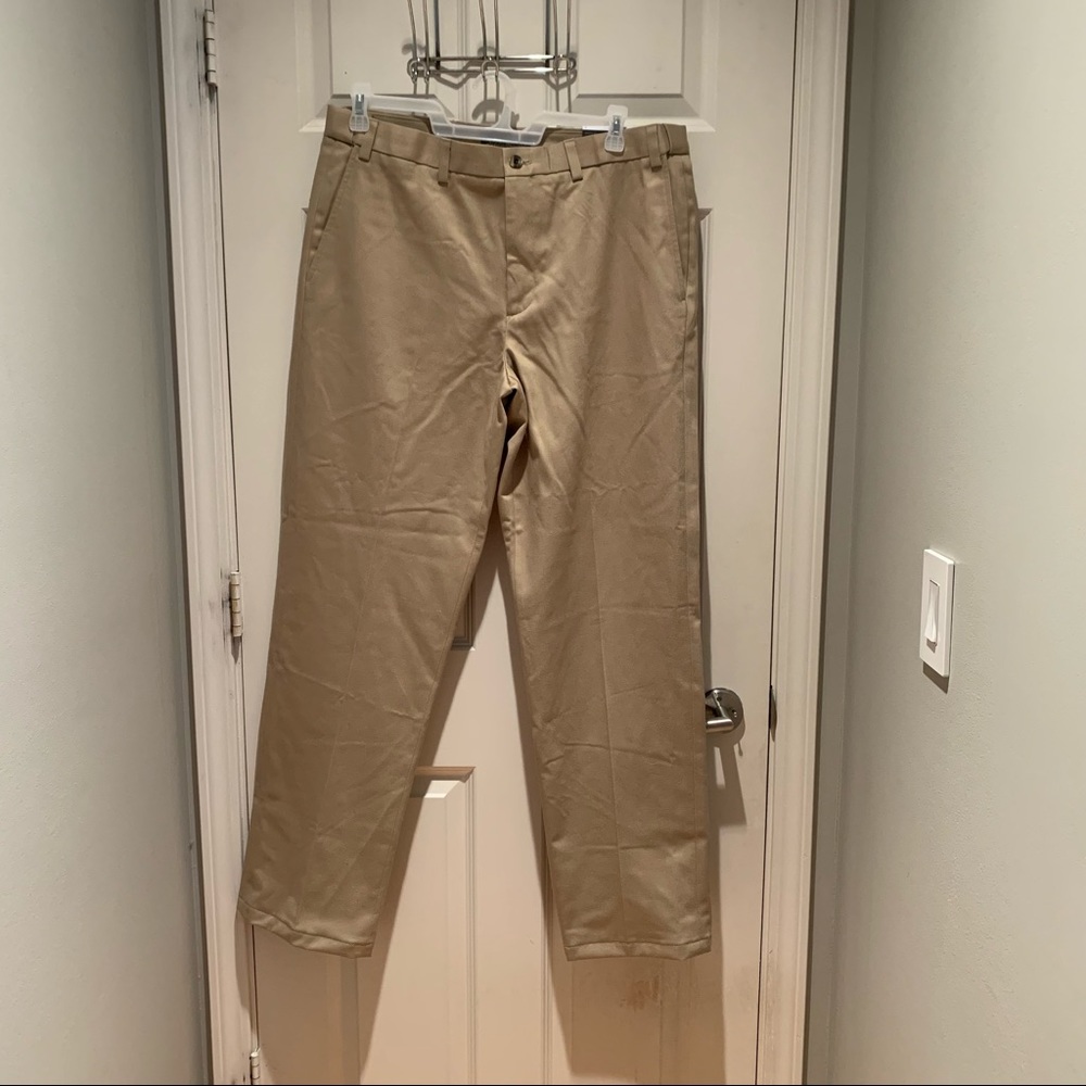 NWT Eddie Bauer Men’s Relaxed Straight Tall Khaki Size 36/34